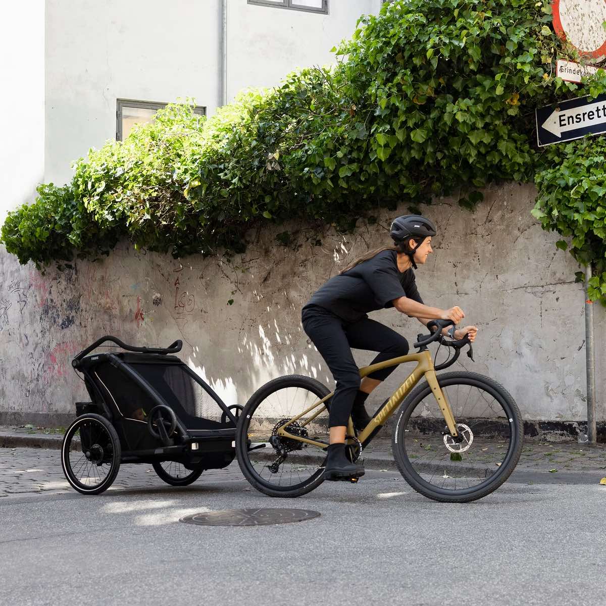 Thule-Chariot-Sport-2-dubbel-zwart-fietskar-10
